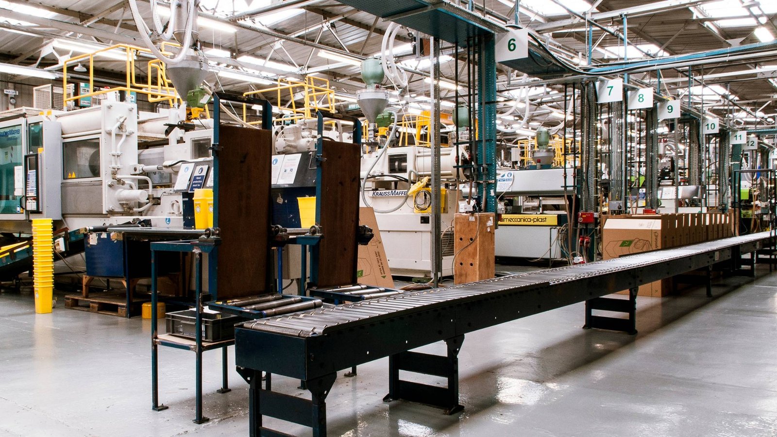 B2B Cold Outreach for Manufacturers Gives Sales Teams the Verified Data They Need to Close